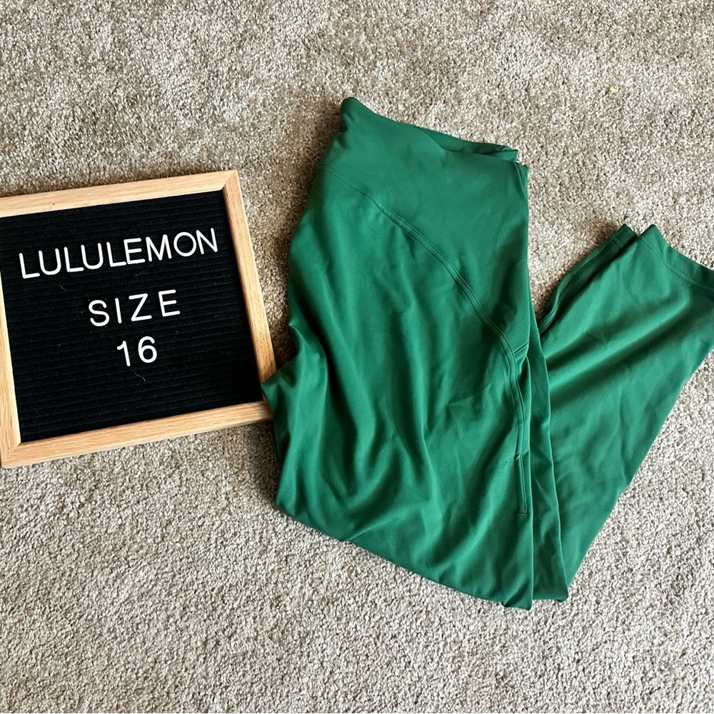 Lululemon Instill HR Tight 25”